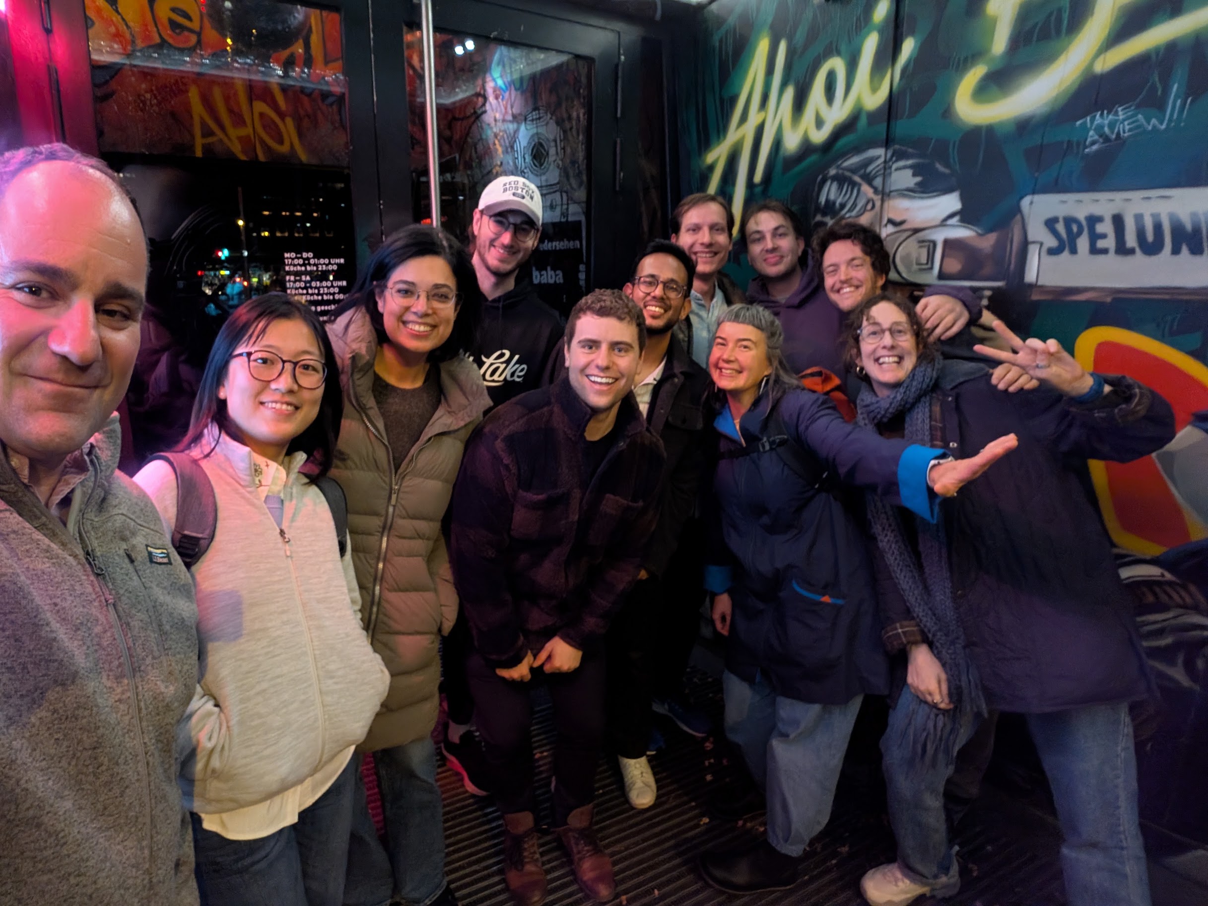 2025 VDL Social Group Photo IEEE VIS in Vienna.