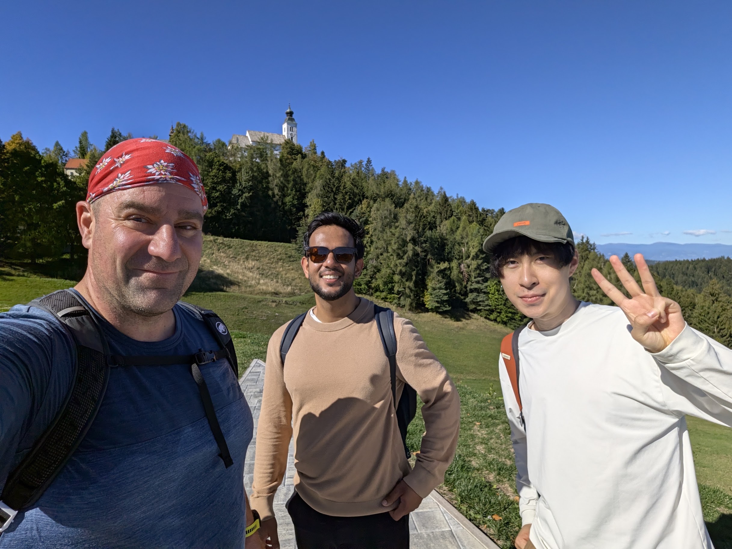 2026 VDL Group Photo at Hike in Leutschach.